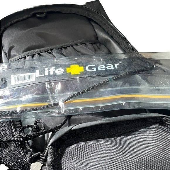 Life Gear Medical Backpack Backpack Only with zippered compartments cushioned - Picture 4 of 7